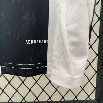 Juventus home jersey. Season 24/25