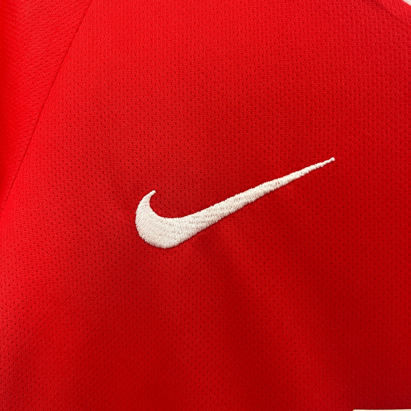 Manchester United home kids set. Season 10/11