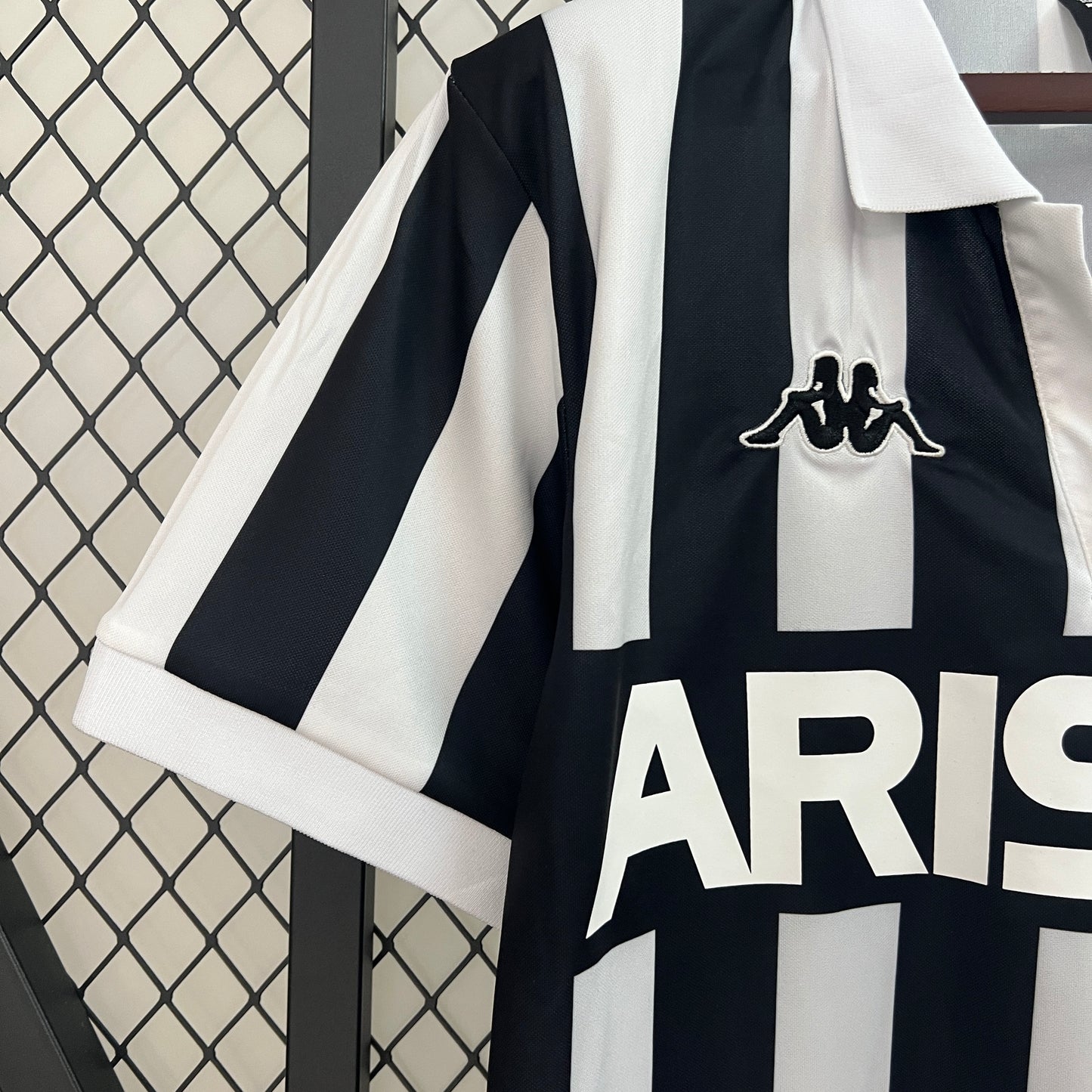 Juventus home jersey. Season 84/85