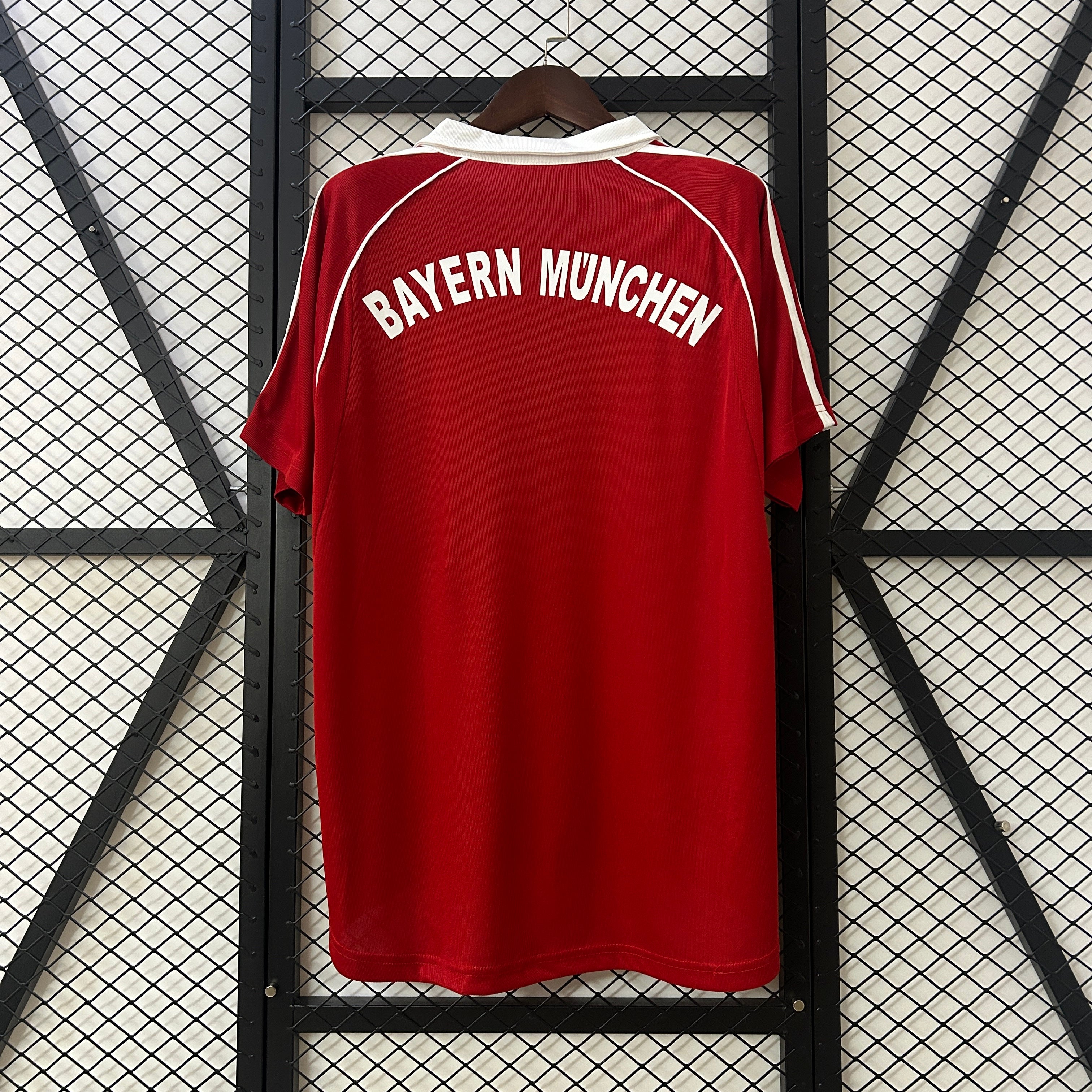 Bayern Munich home jersey. Season 05/06