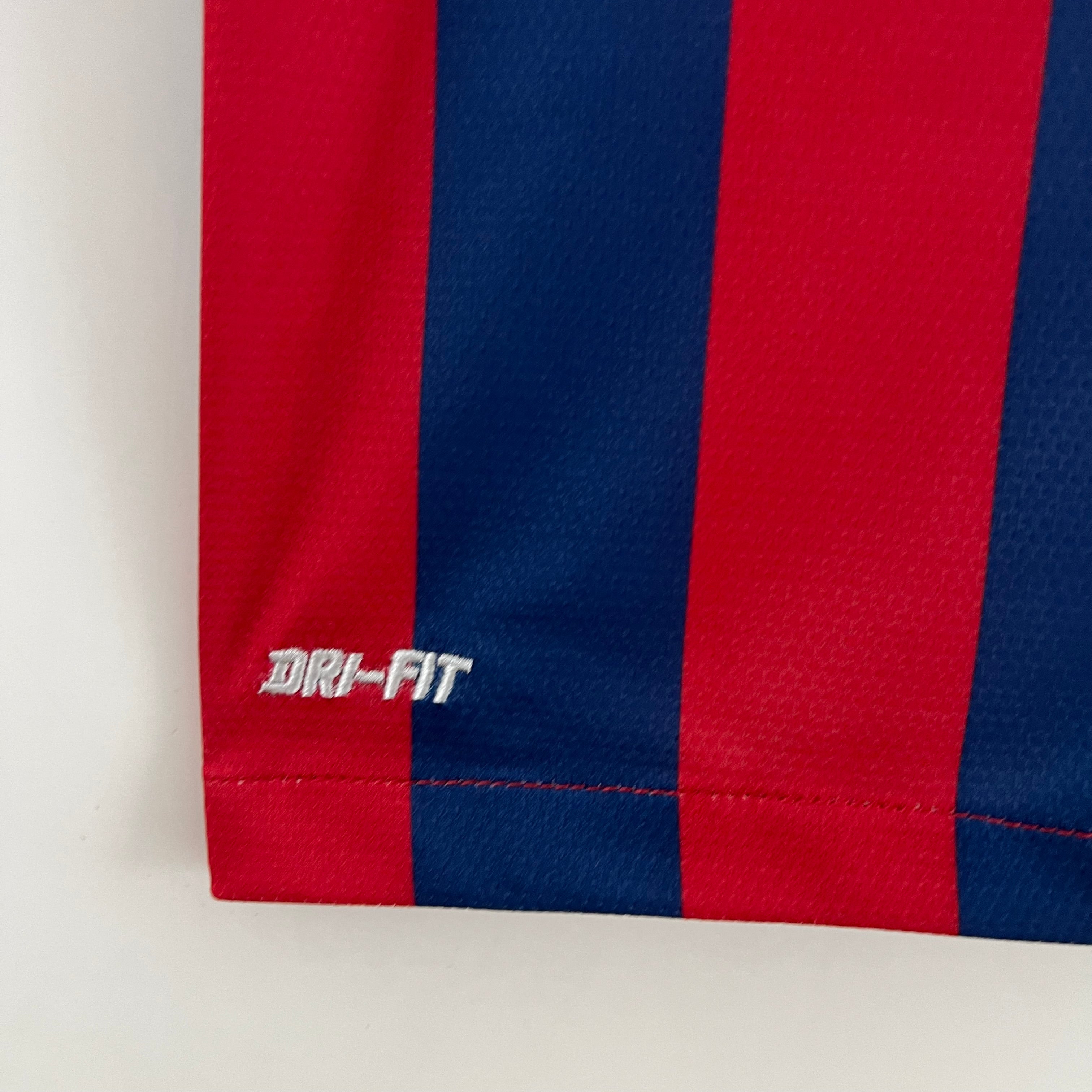 Barcelona home jersey. Season 13/14
