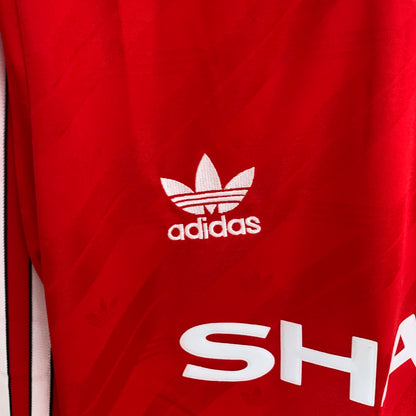 Manchester United longsleeve home jersey. Season 86/87