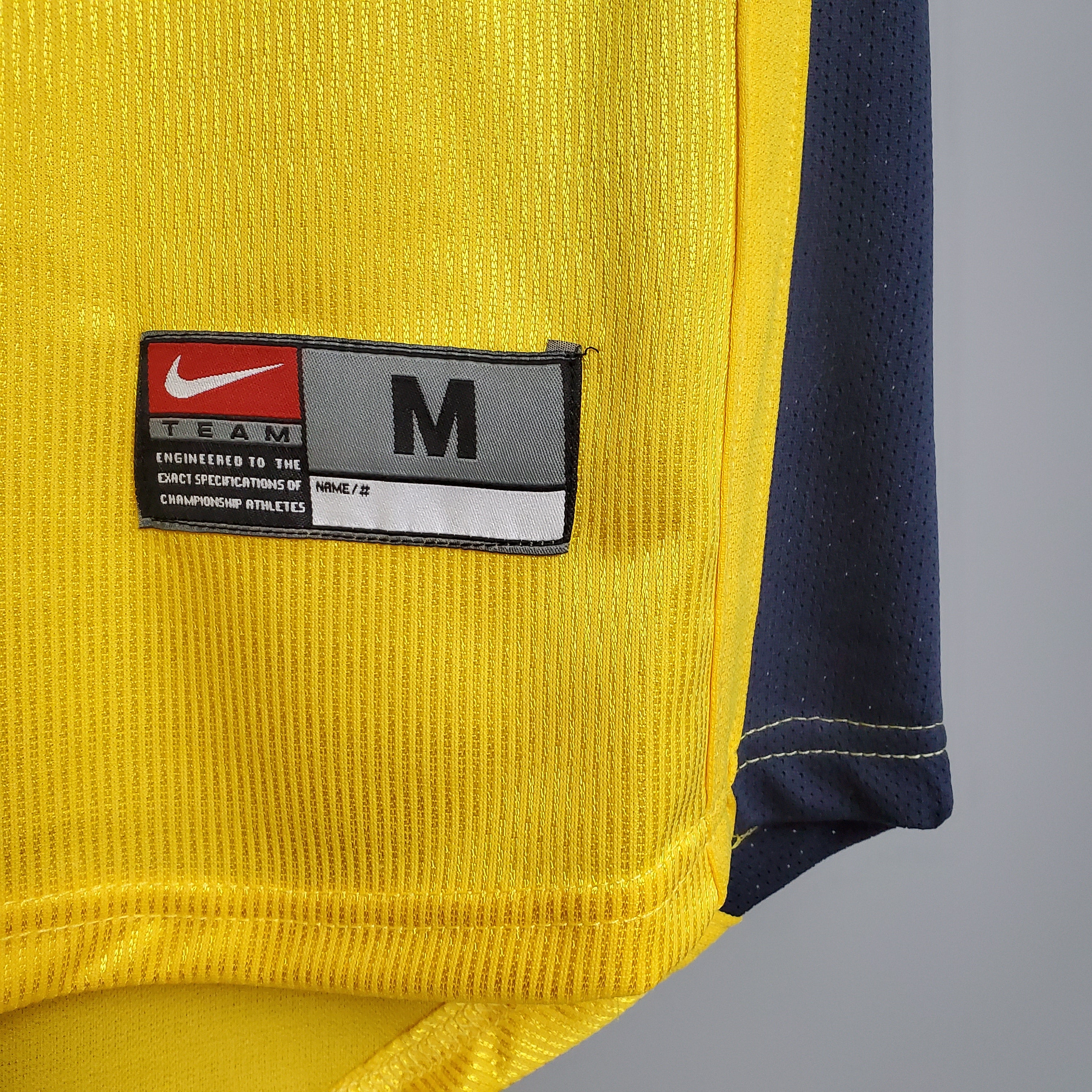 Arsenal away jersey. Season 99/00