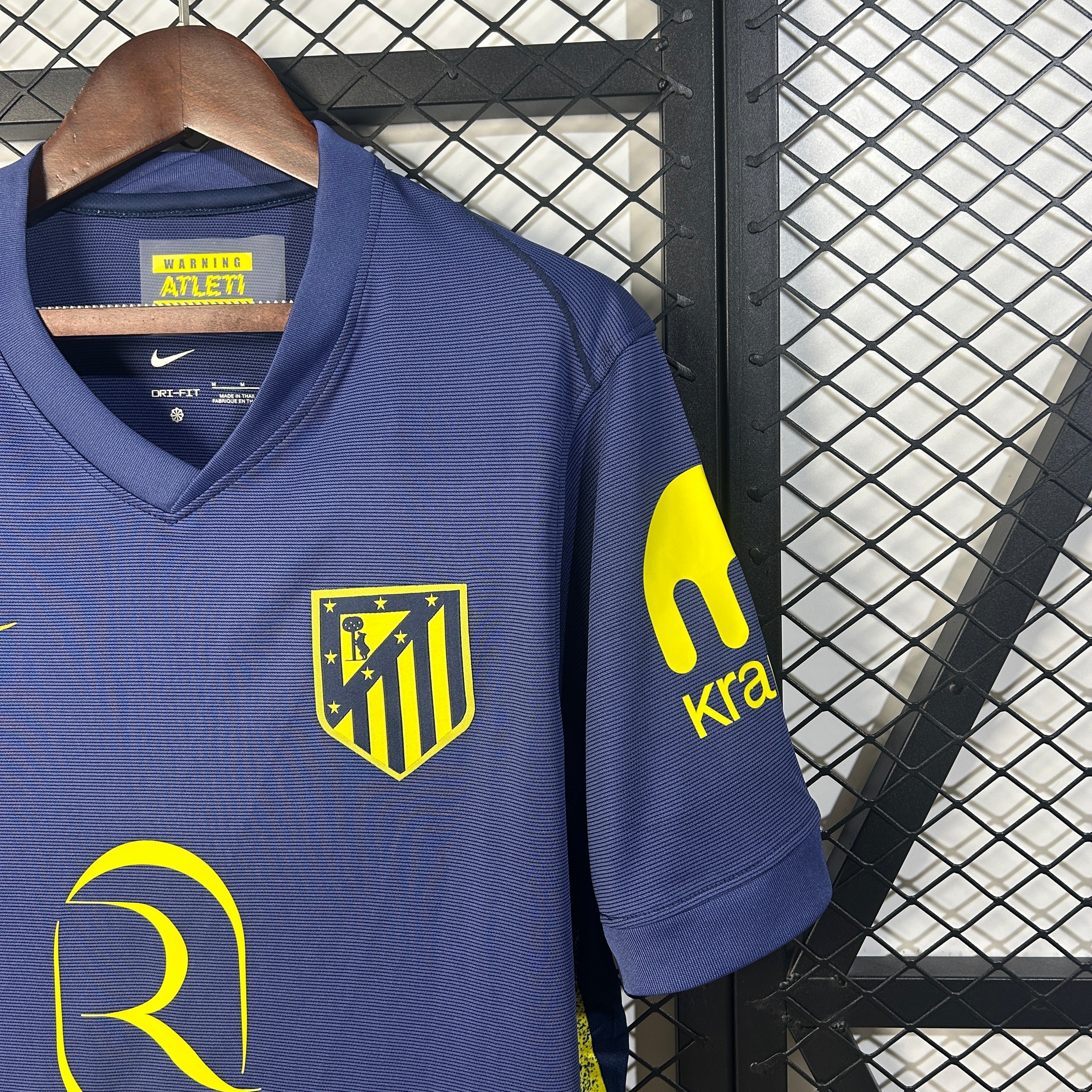 Atletico Madrid away jersey. Season 25/26