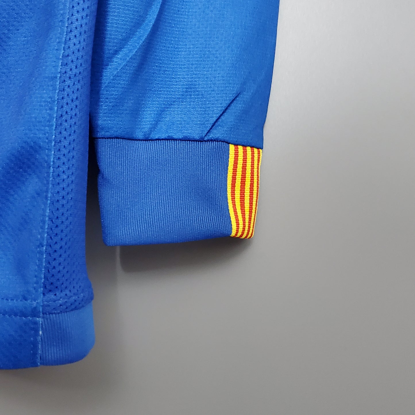 Barcelona longsleeve home jersey. Season 06/07