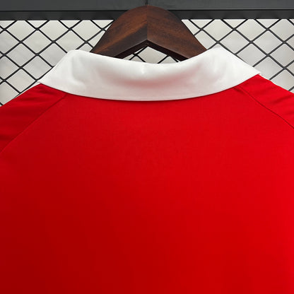Sevilla away jersey. Season 25/26