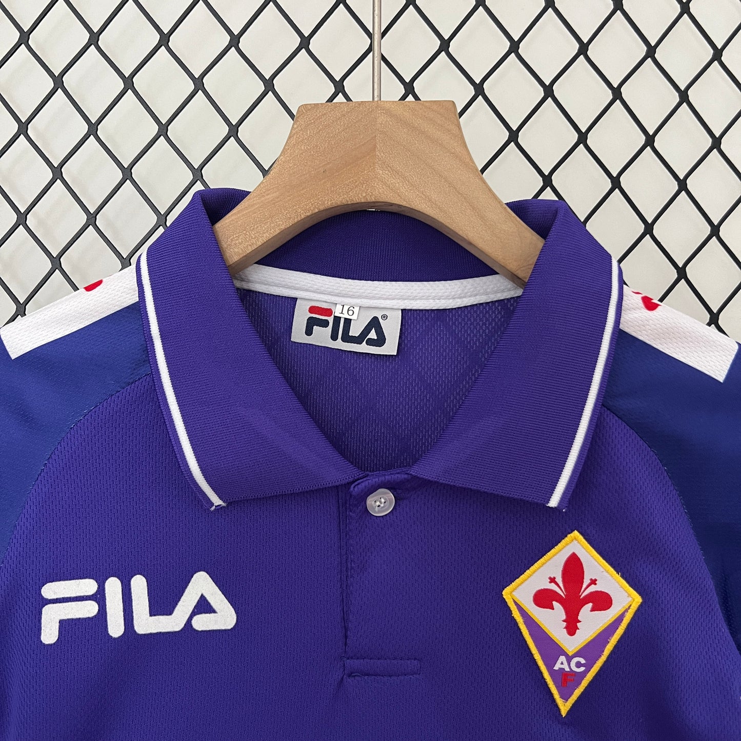 Fiorentina home kids set. Season 97/98