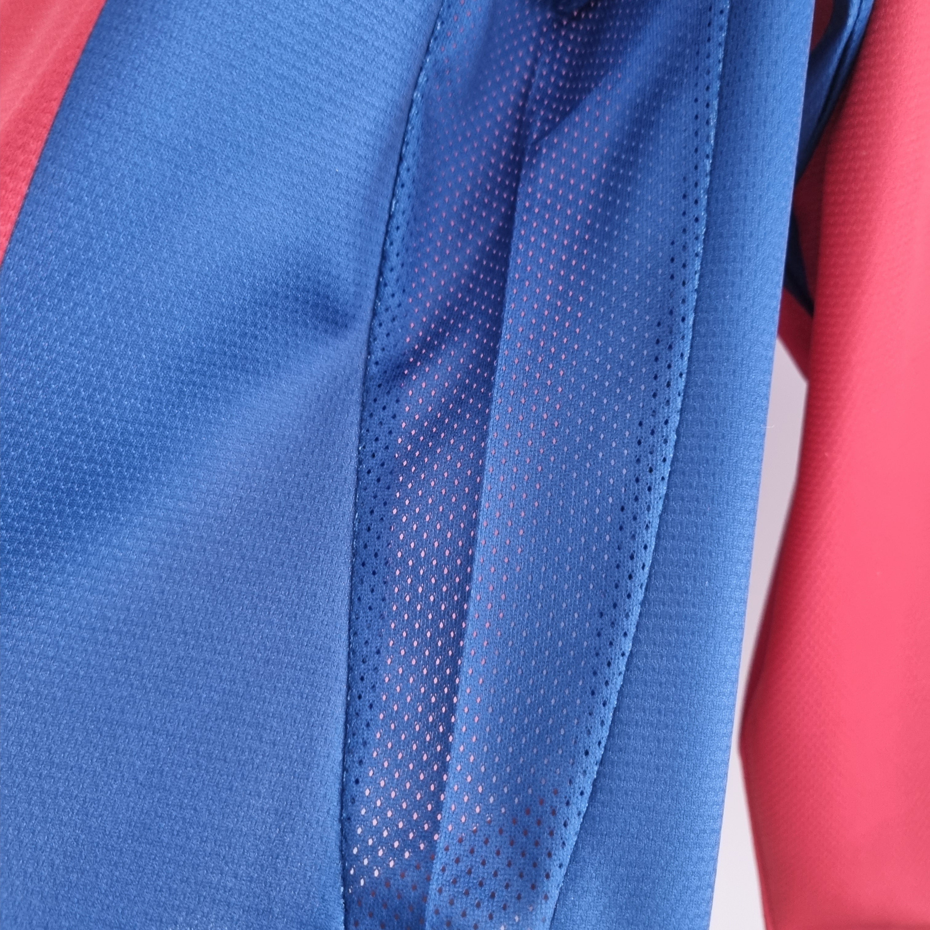 Barcelona longsleeve home jersey. Season 10/11