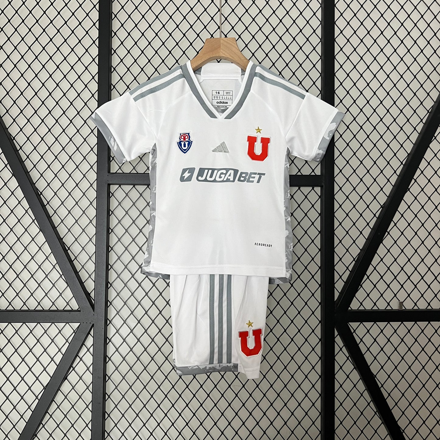 Universidad de Chile away kids set. Season 24/25