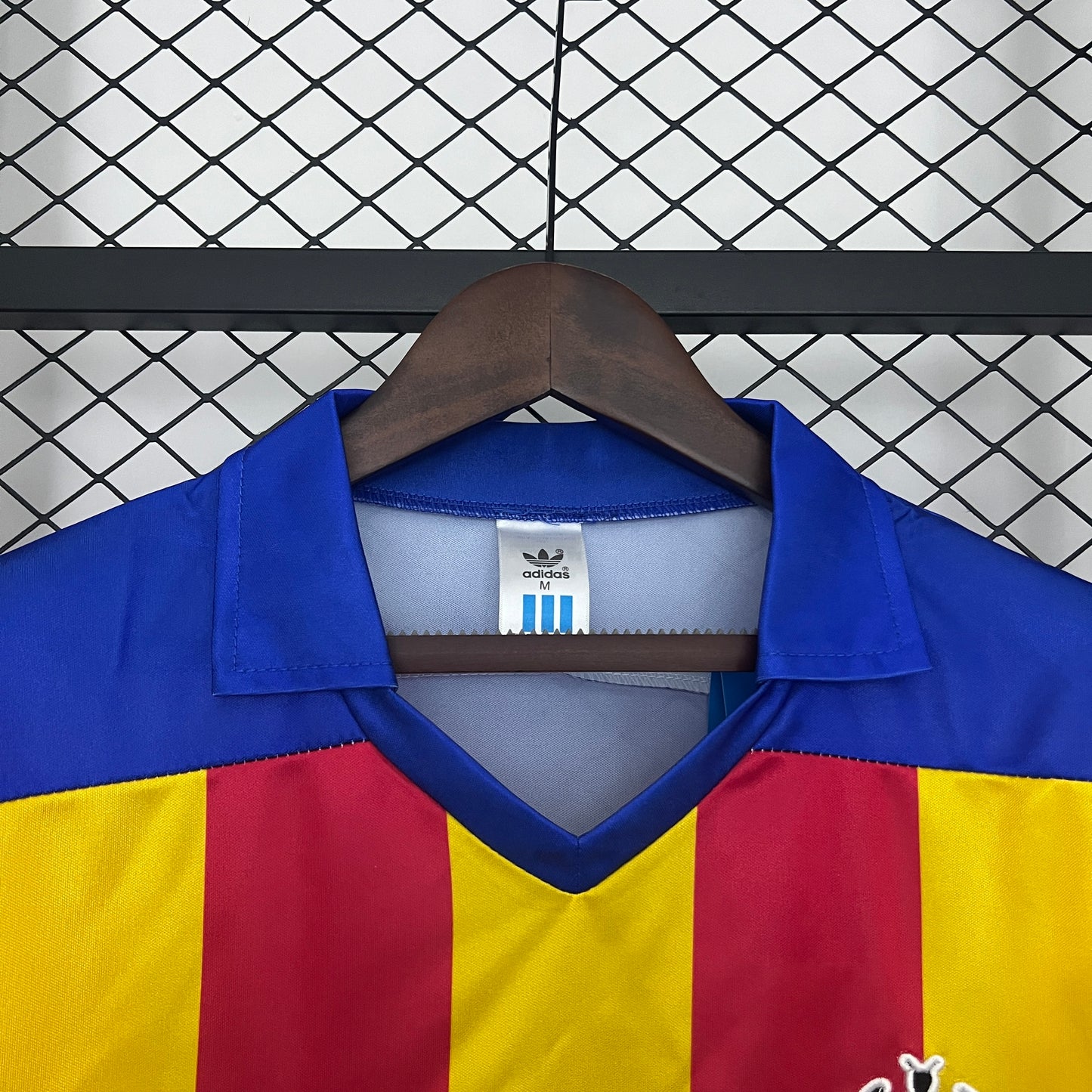 Valencia home jersey. Season 80/81