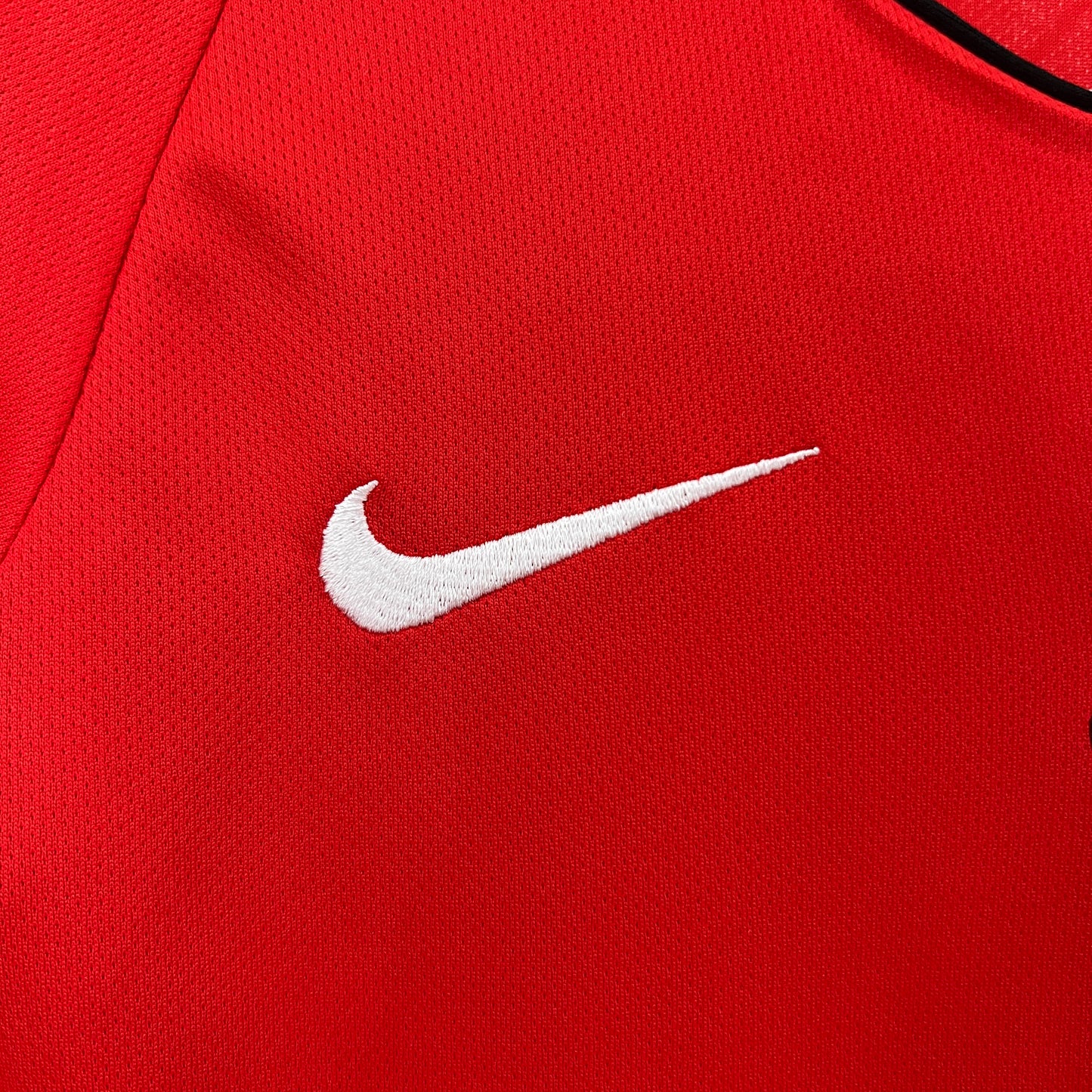 Manchester United home kids set. Season 04/05