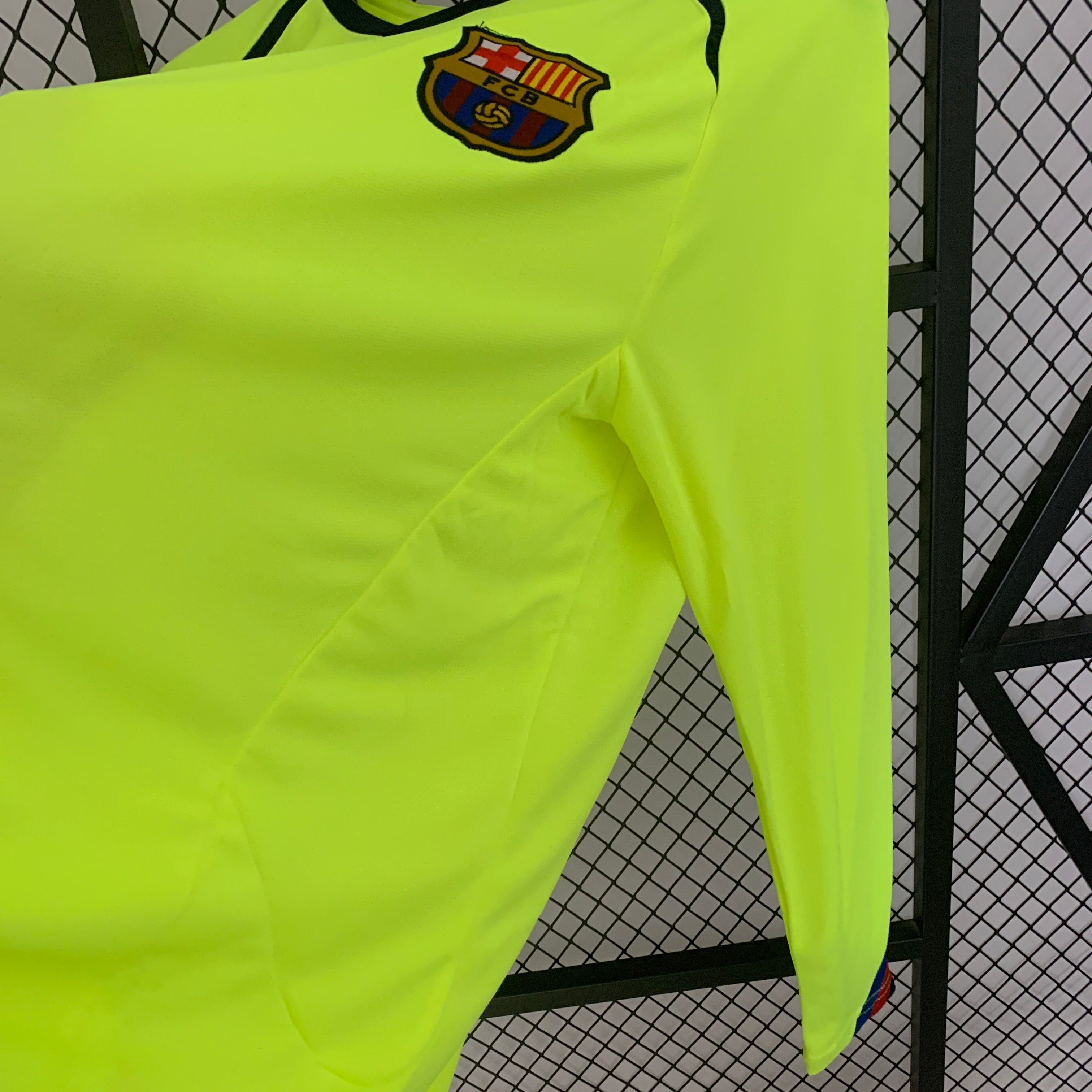 Barcelona longsleeve away jersey. Season 05/06