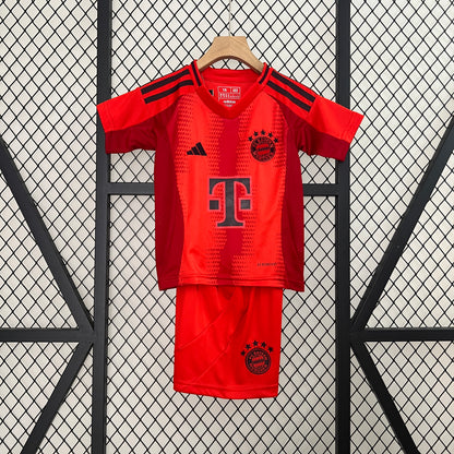 Bayern Munich home kids set. Season 24/25