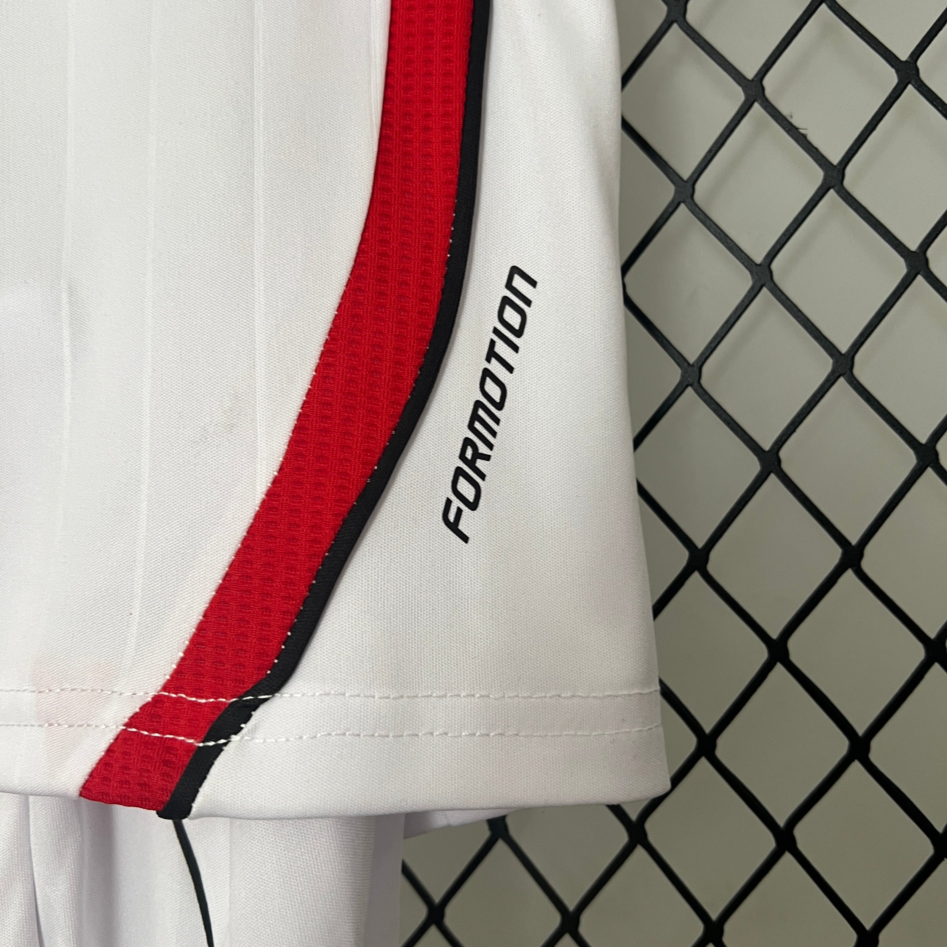 AC Milan away kids set. Season 06/07
