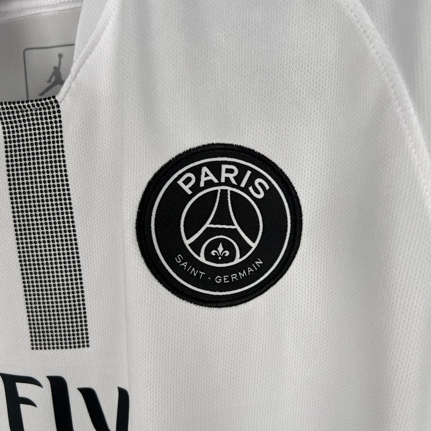 PSG away jersey. Season 18/19