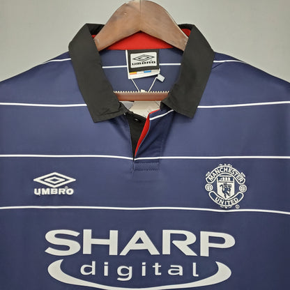 Manchester United away jersey. Season 99/00