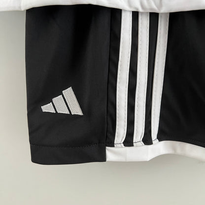 Manchester United Kids away set. Season 23/24