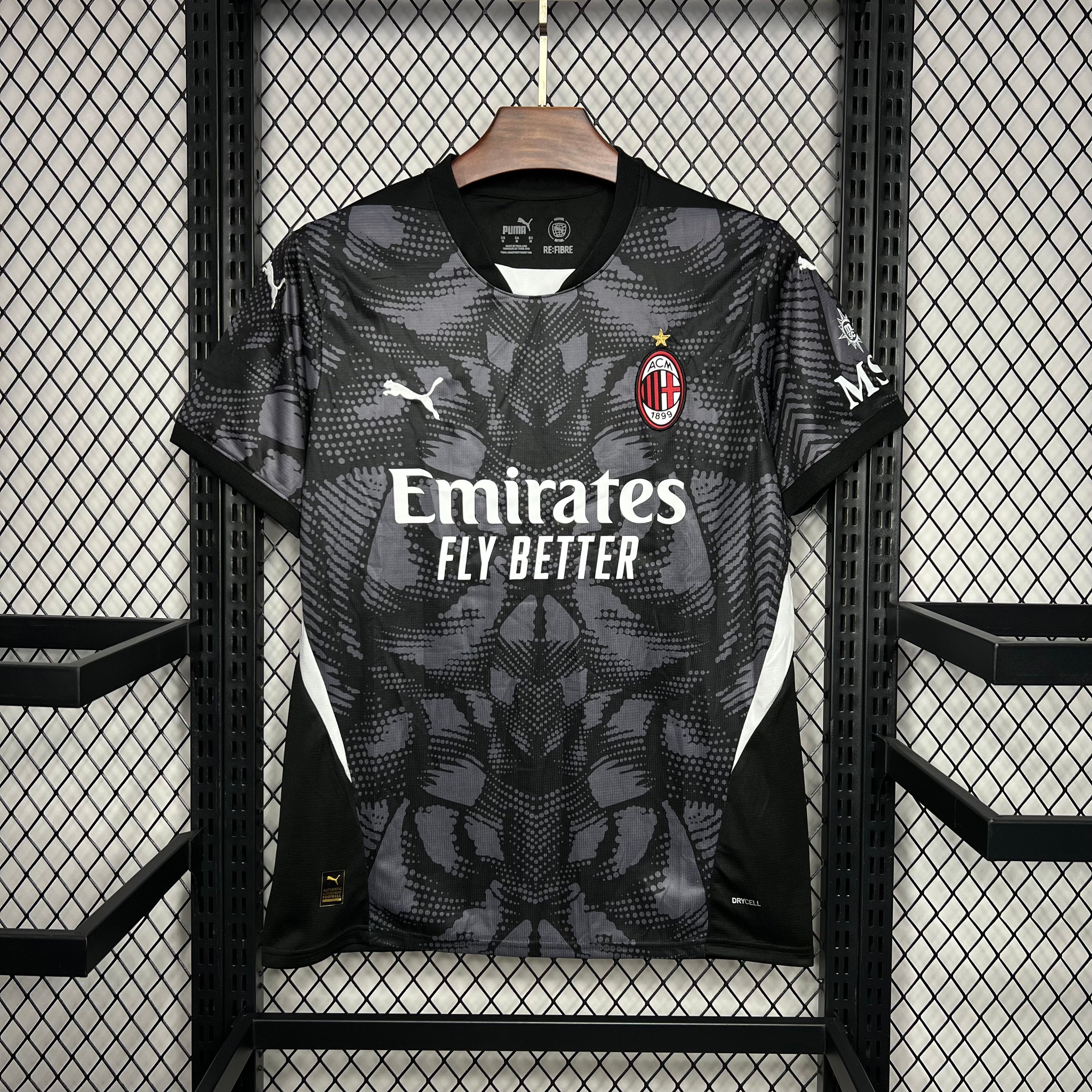 AC Milan goalkeeer jersey. Season 24/25