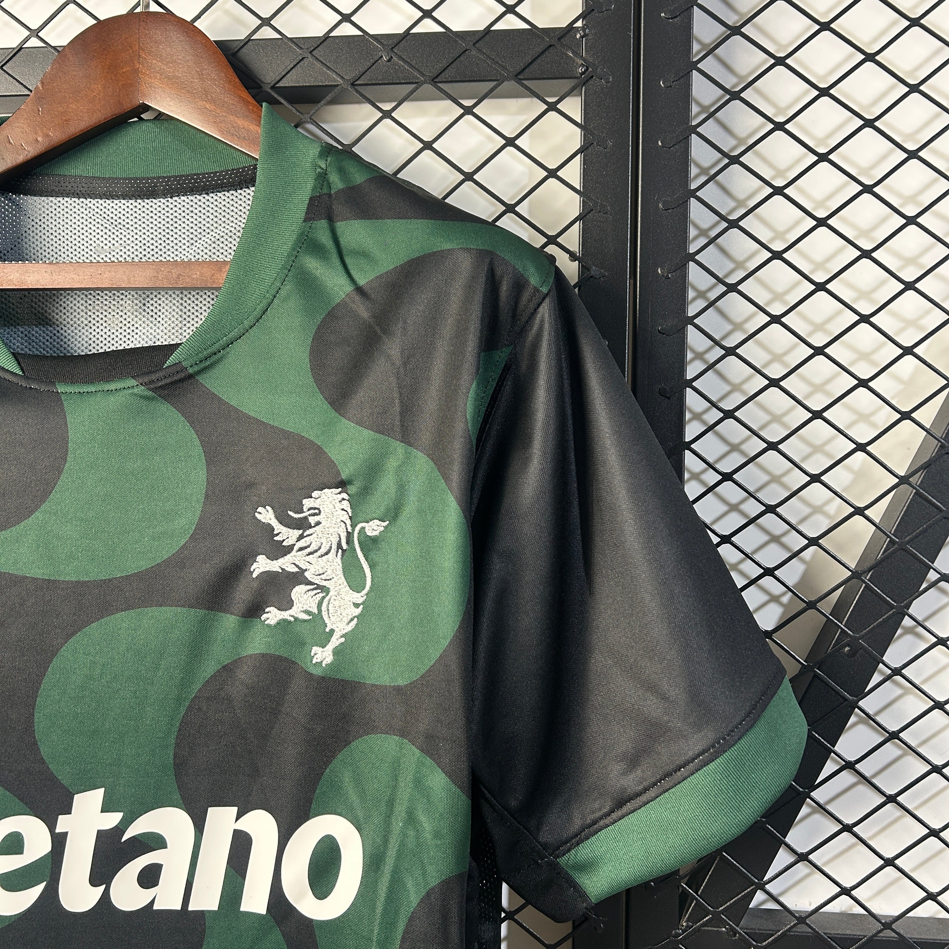 Sporting Lisbon third jersey. Season 25/26