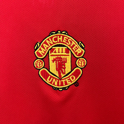 Manchester United home kids set. Season 04/05