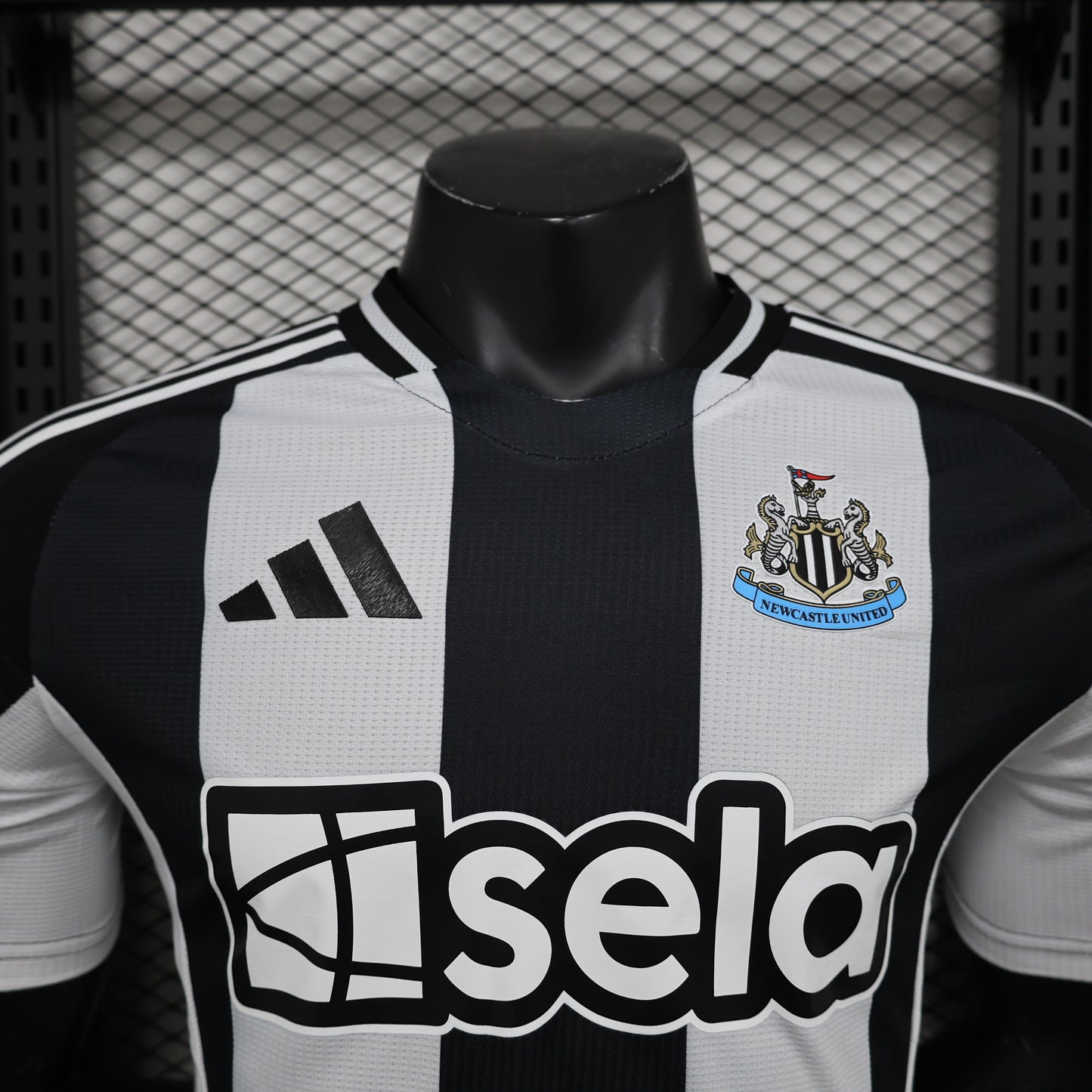Newcastle United home jersey. Season 24/25 (Player Version)