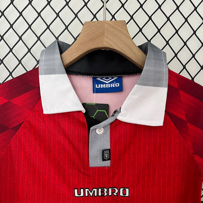 Manchester United home kids set. Season 94/95