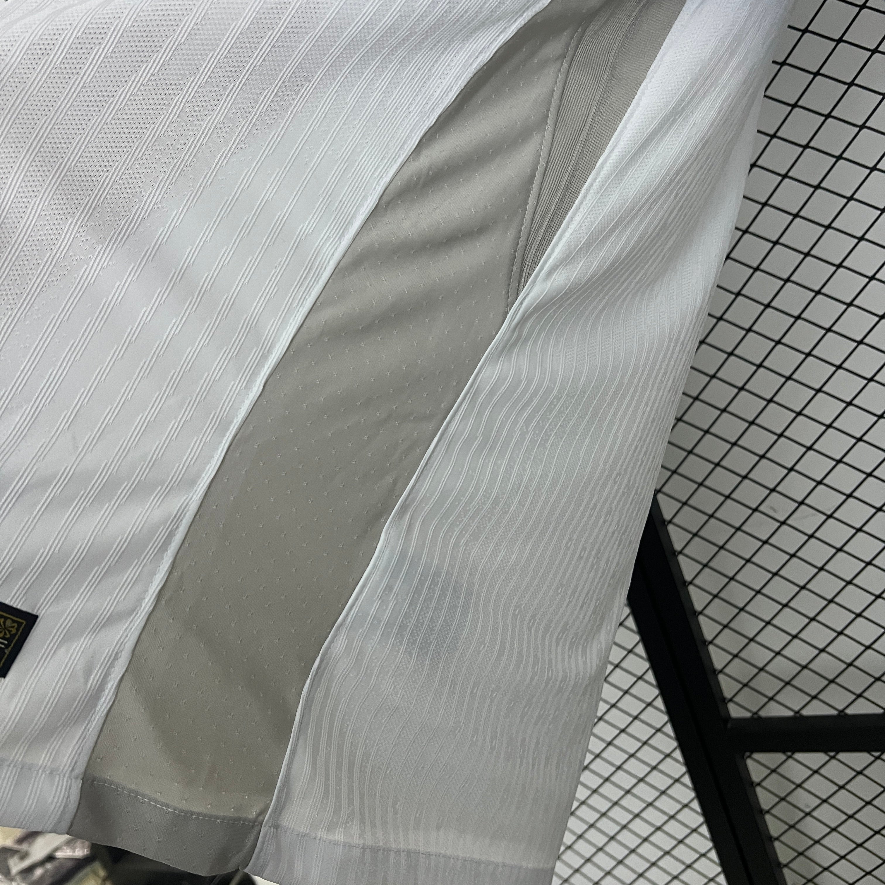 Tottenham Hotspur pre-match jersey. Season 24/25