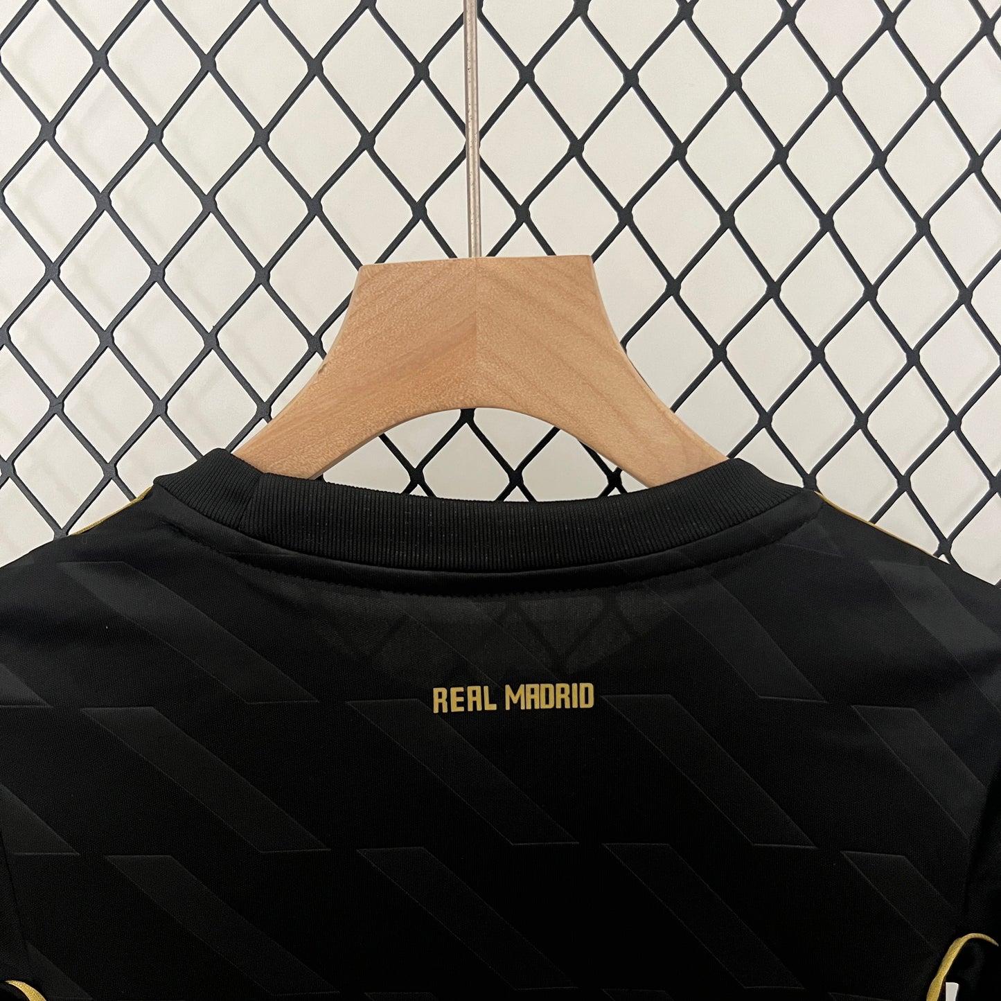 Real Madrid away kids set. Season 11/12