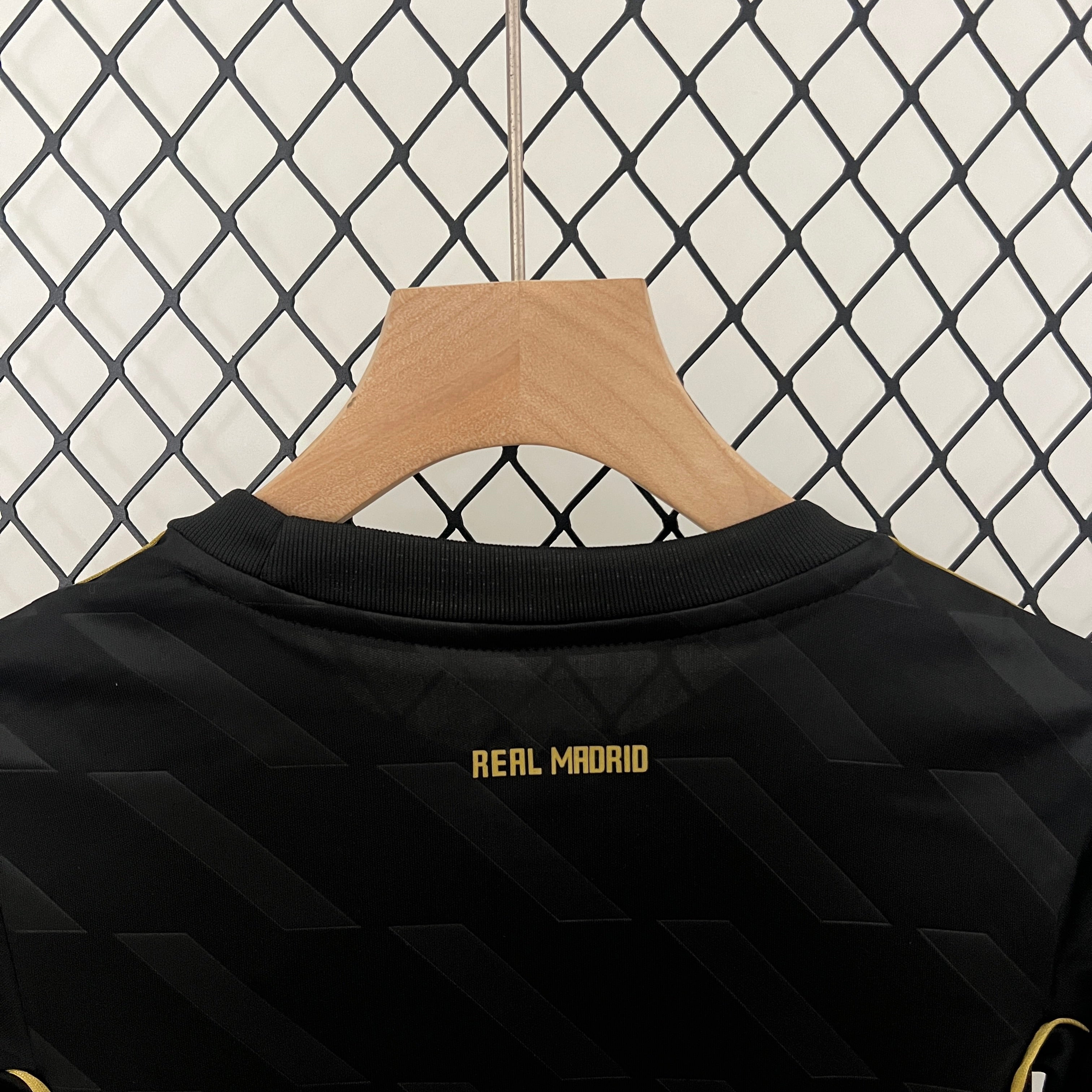 Real Madrid away kids set. Season 11/12