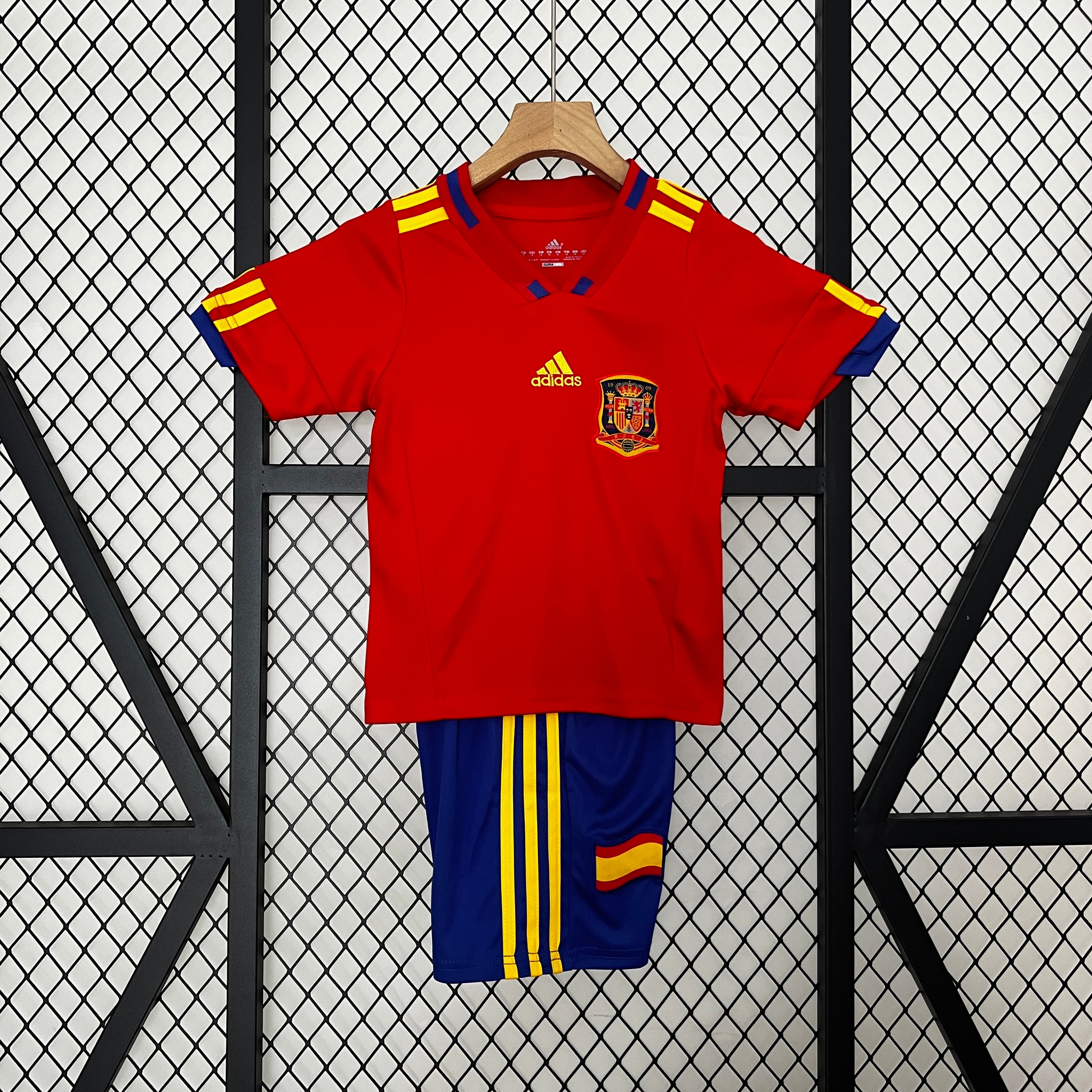 Spain 2010 home kids set.