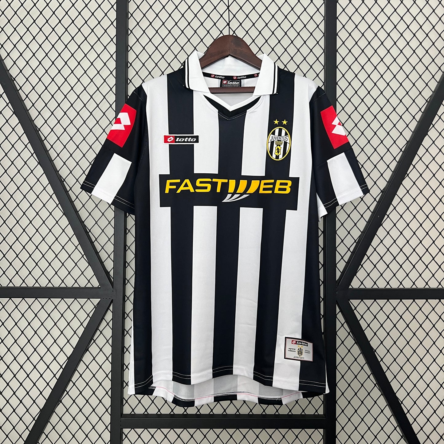Juventus home jersey. Season 01/02