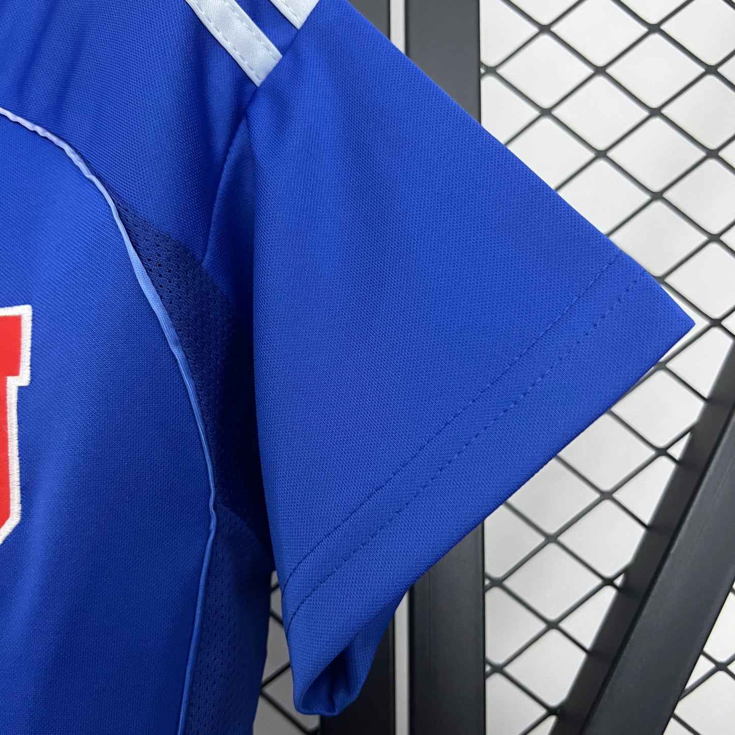 Universidad de Chile jersey for women. Season 24/25