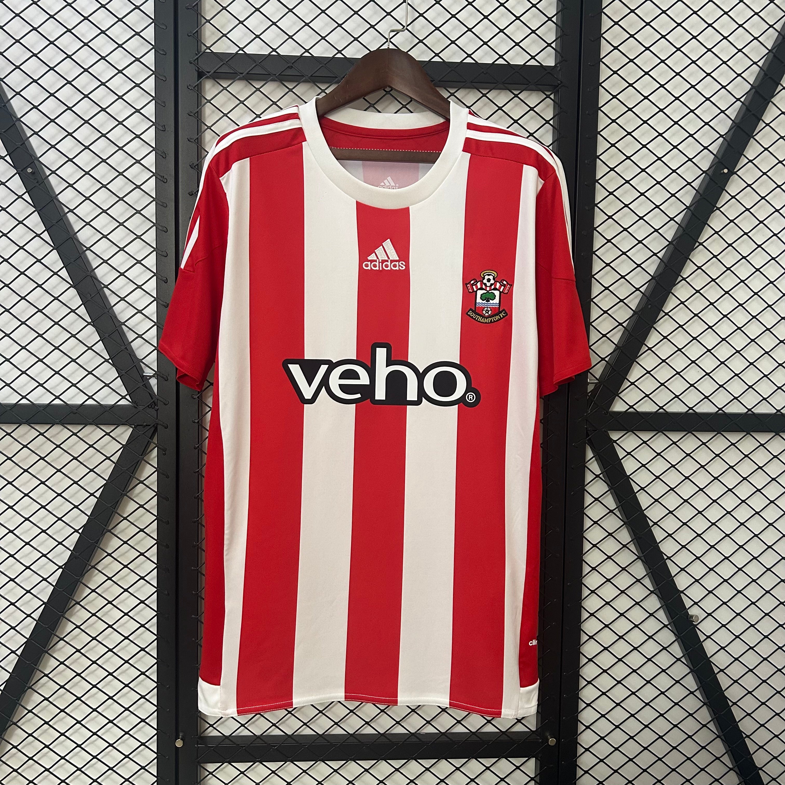 Southampton home jersey. Season 15/16