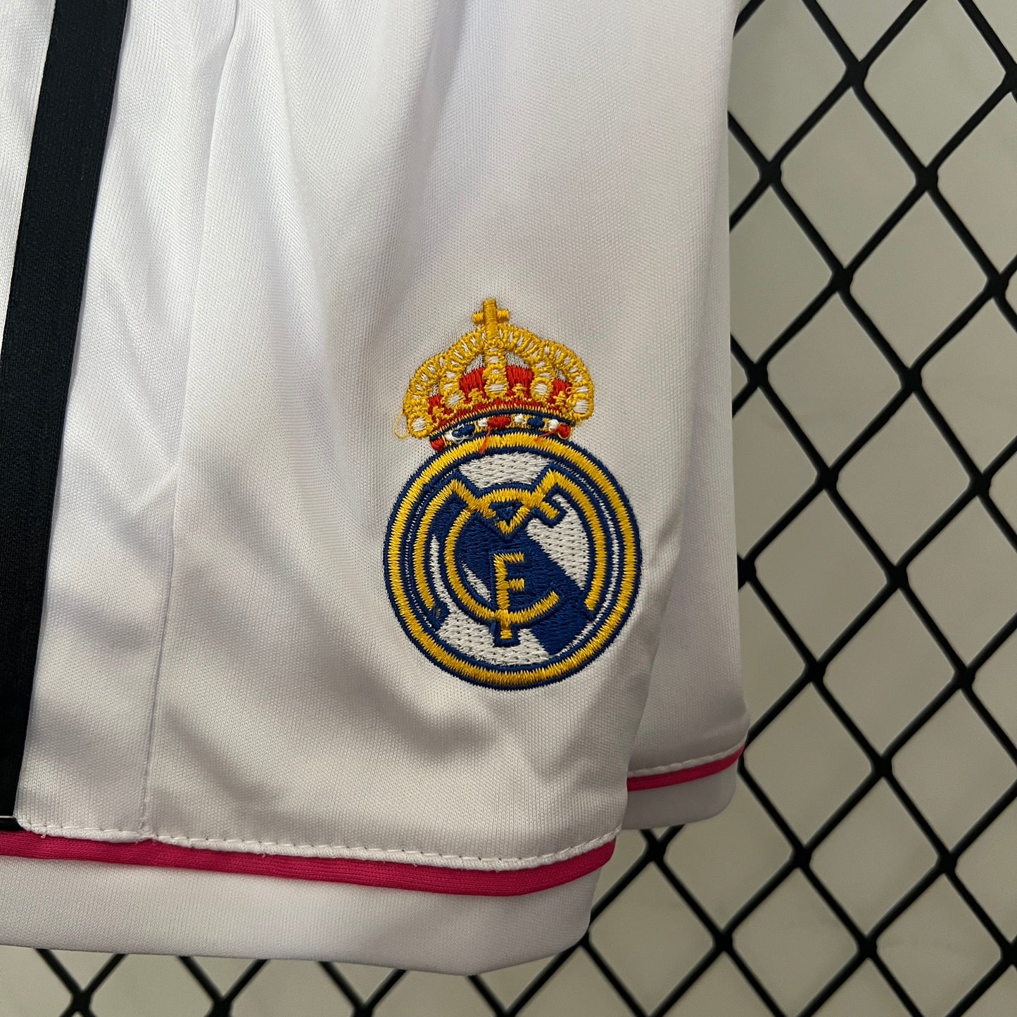 Real Madrid home kids set. Season 14/15