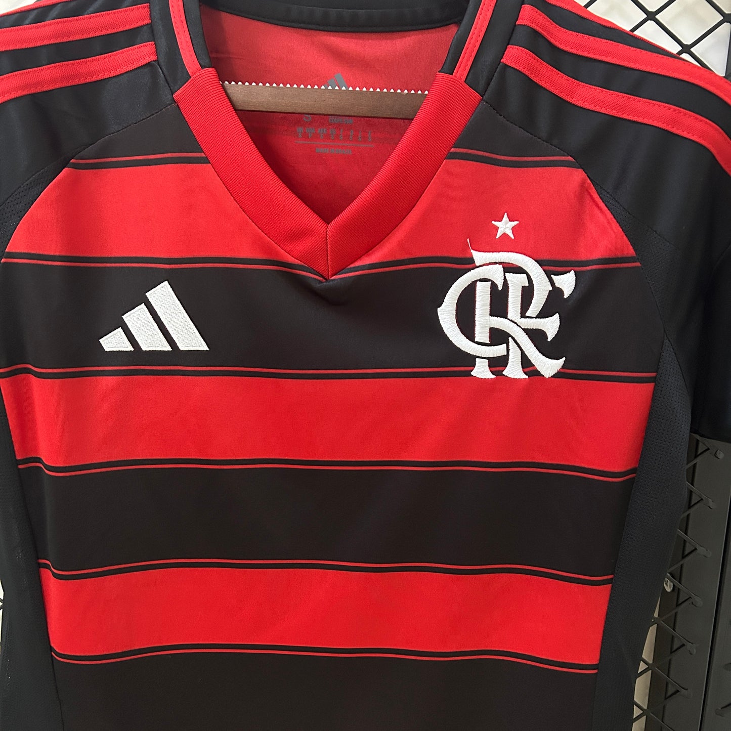 Flamengo home jersey for women. Season 24/25