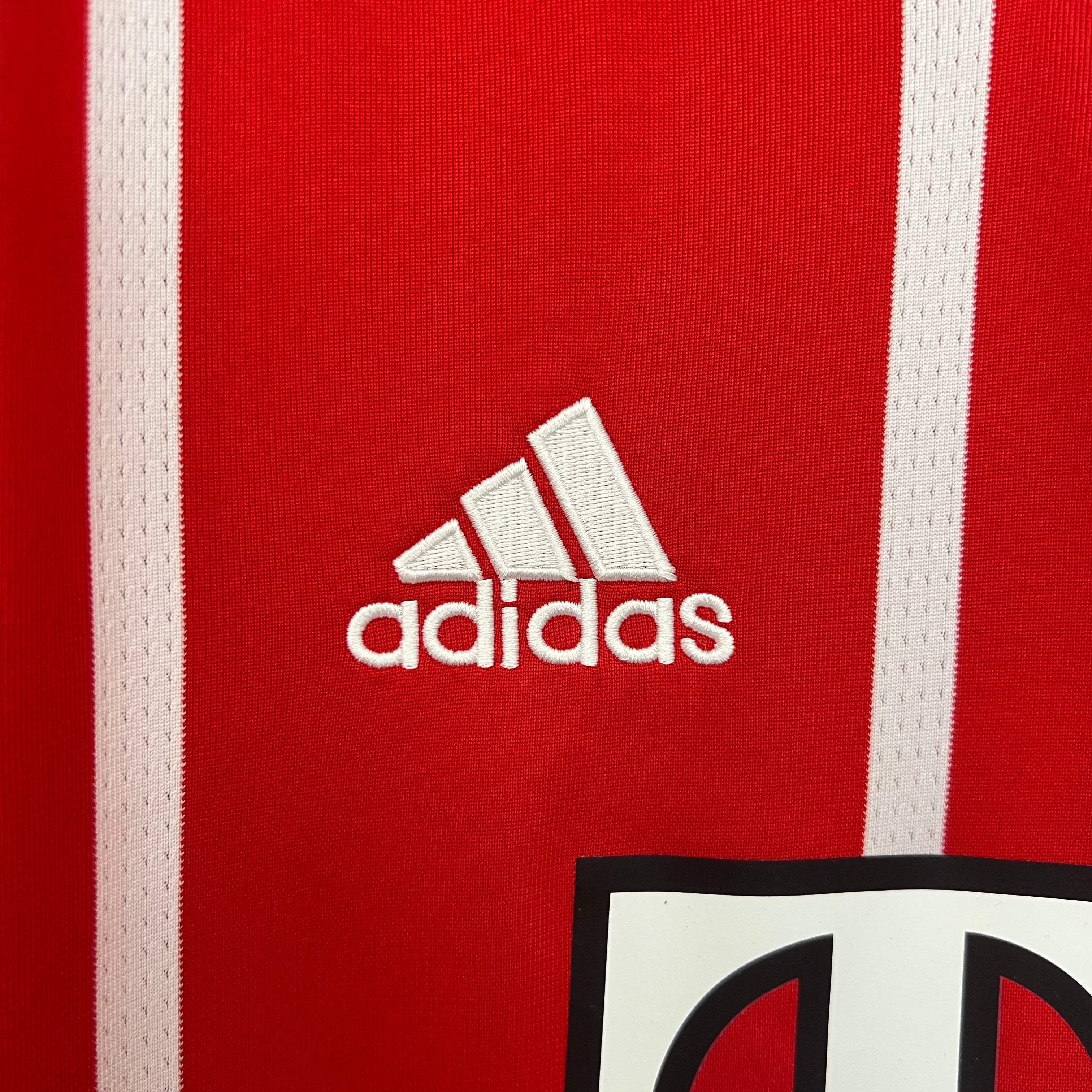 Bayern Munich home jersey. Season 17/18