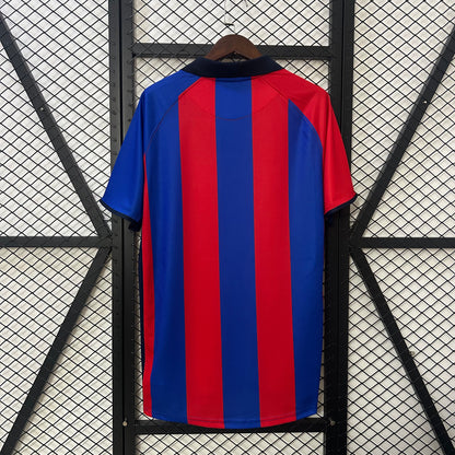 Barcelona home jersey. Season 01/02