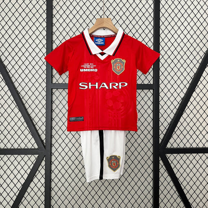 Manchester United UCL 1999 Final kids set. Season 98/99