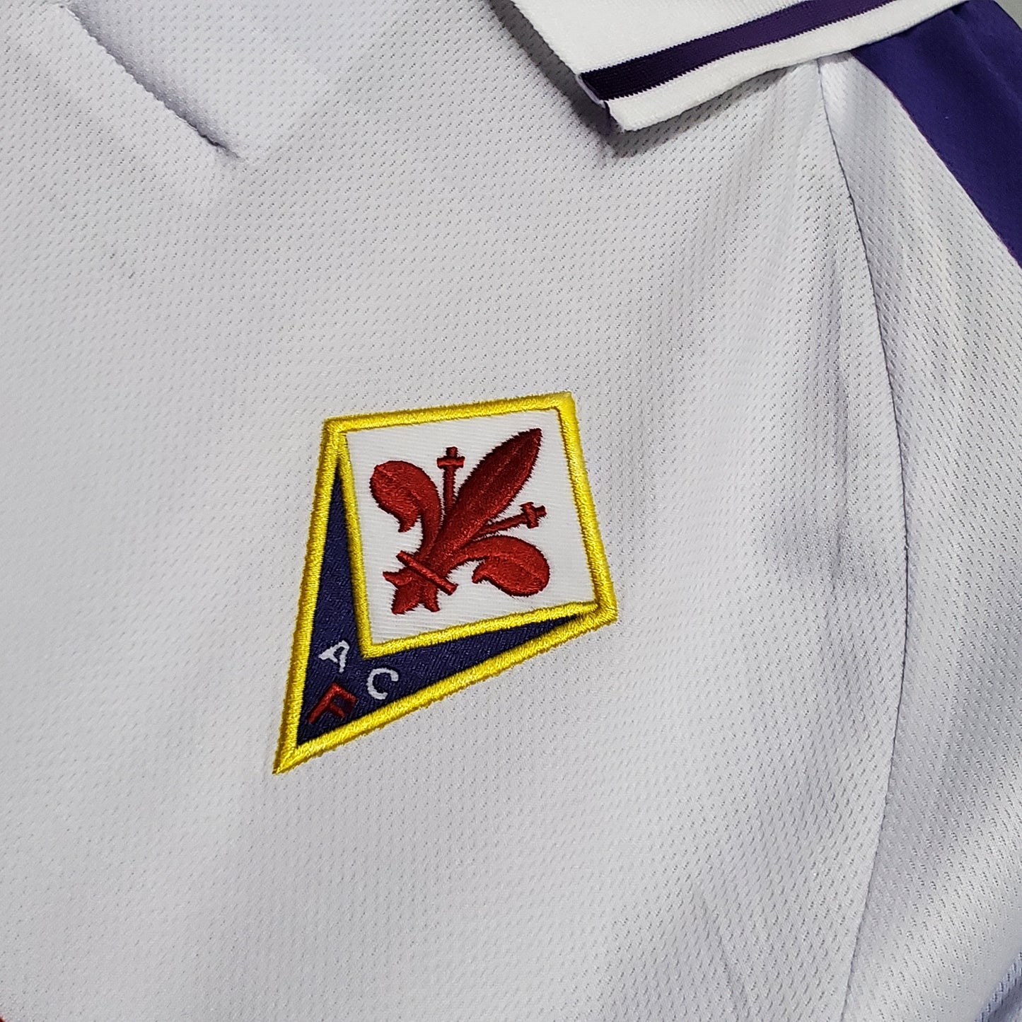 Fiorentina away jersey. Season 98/99
