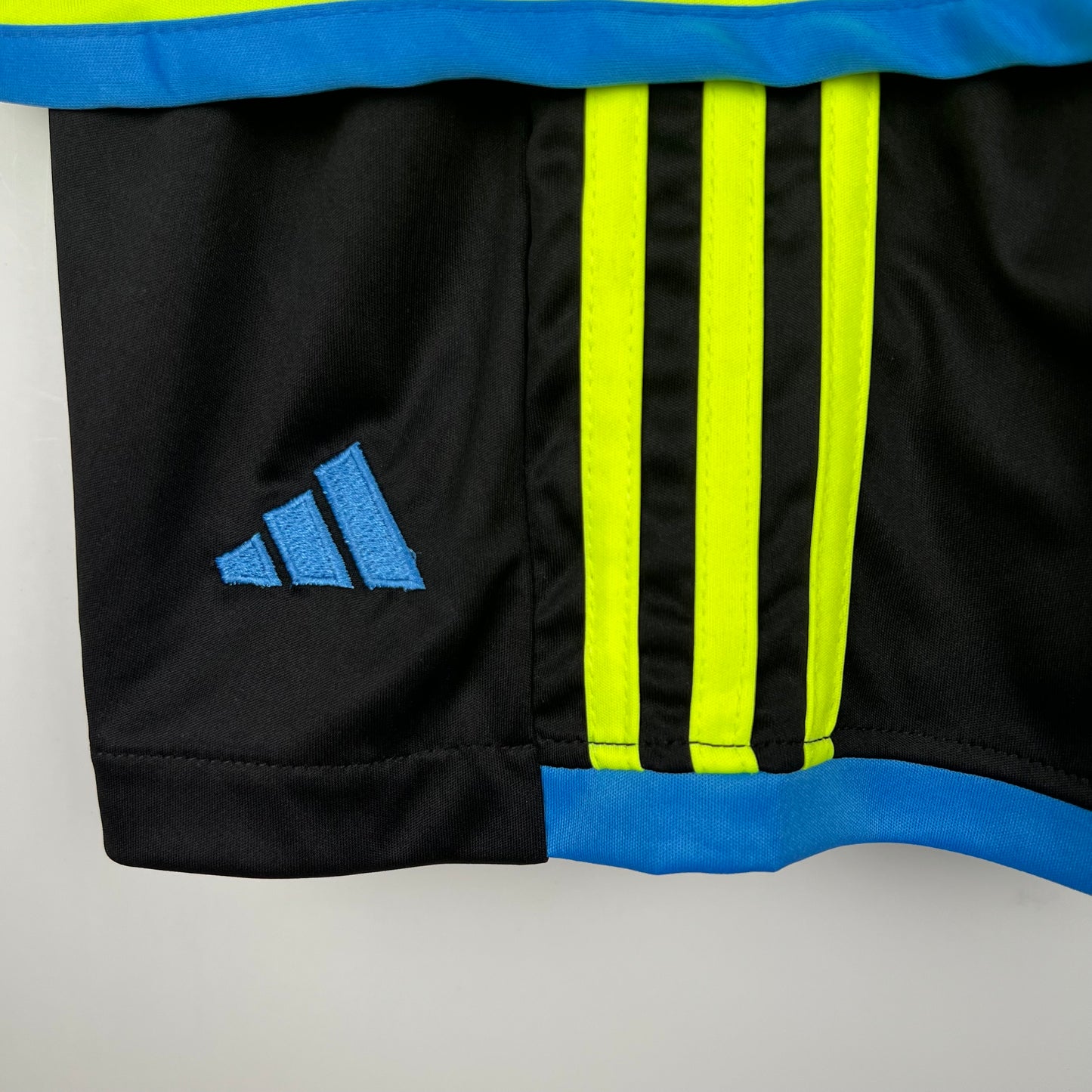 Arsenal kids away set. Season 23/24