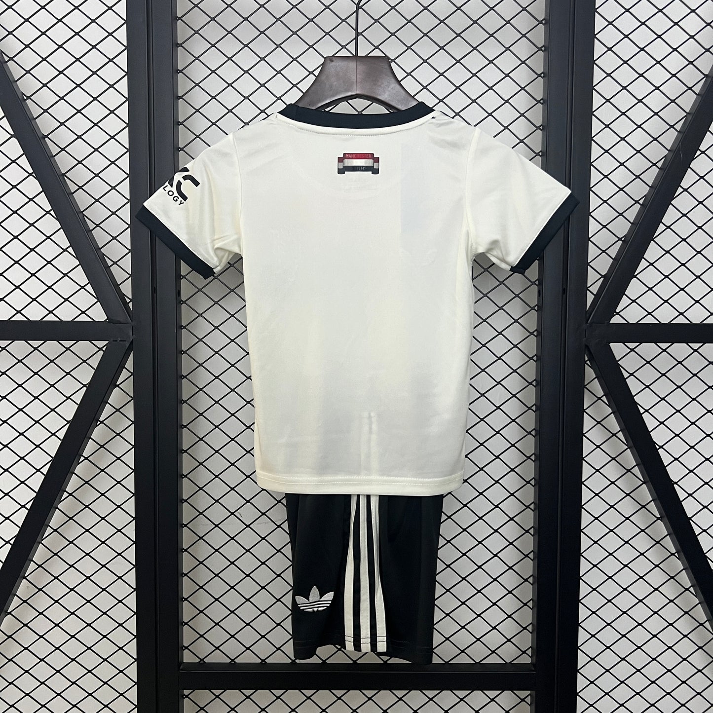 Manchester United third kids set. Season 24/25