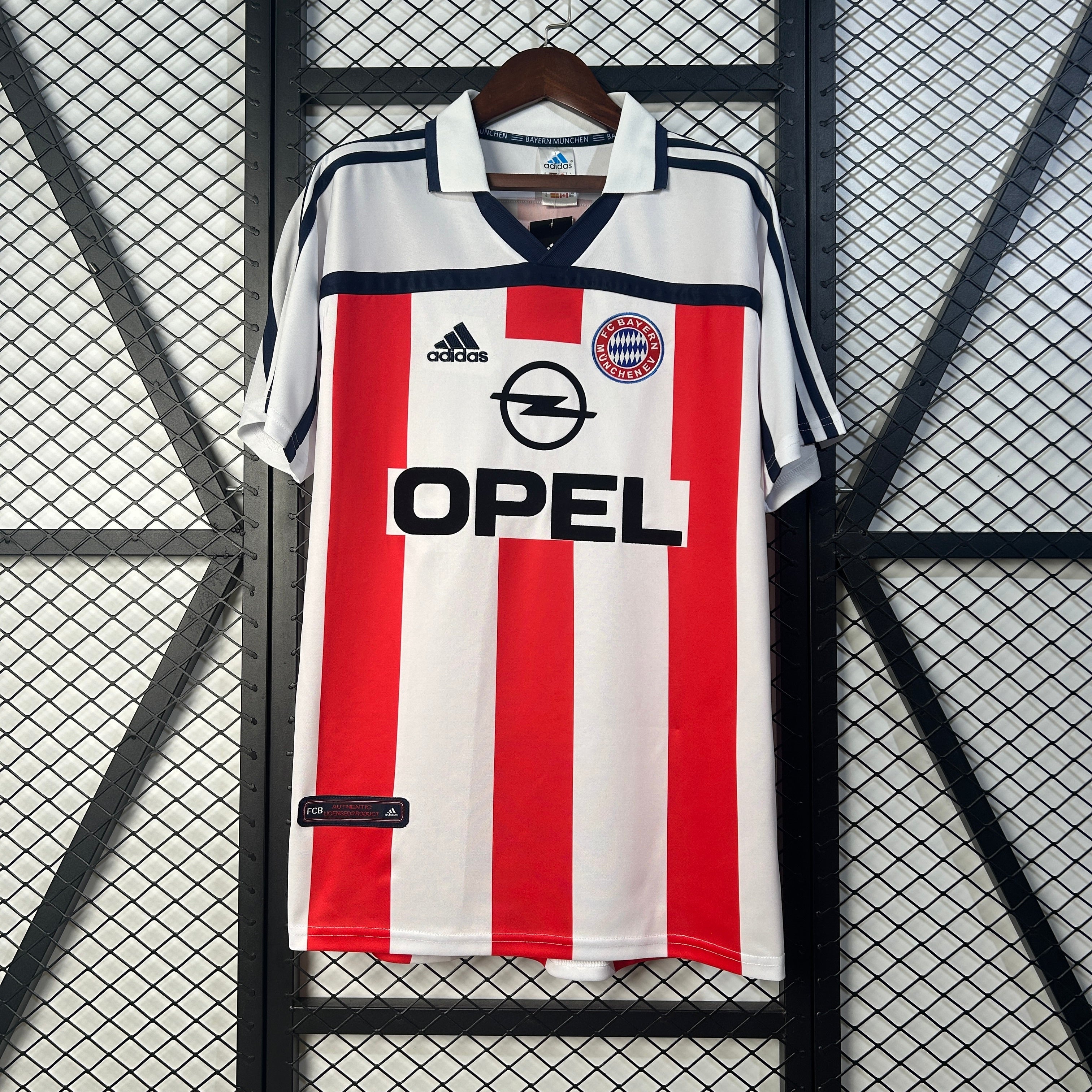 Bayern Munich away jersey. Season 00/02