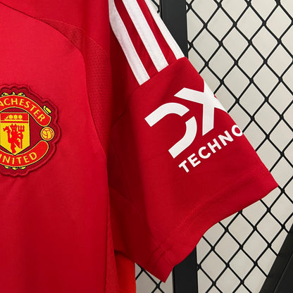 Manchester United home jersey. Season 24/25