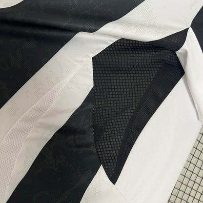 Juventus home jersey. Season 24/25