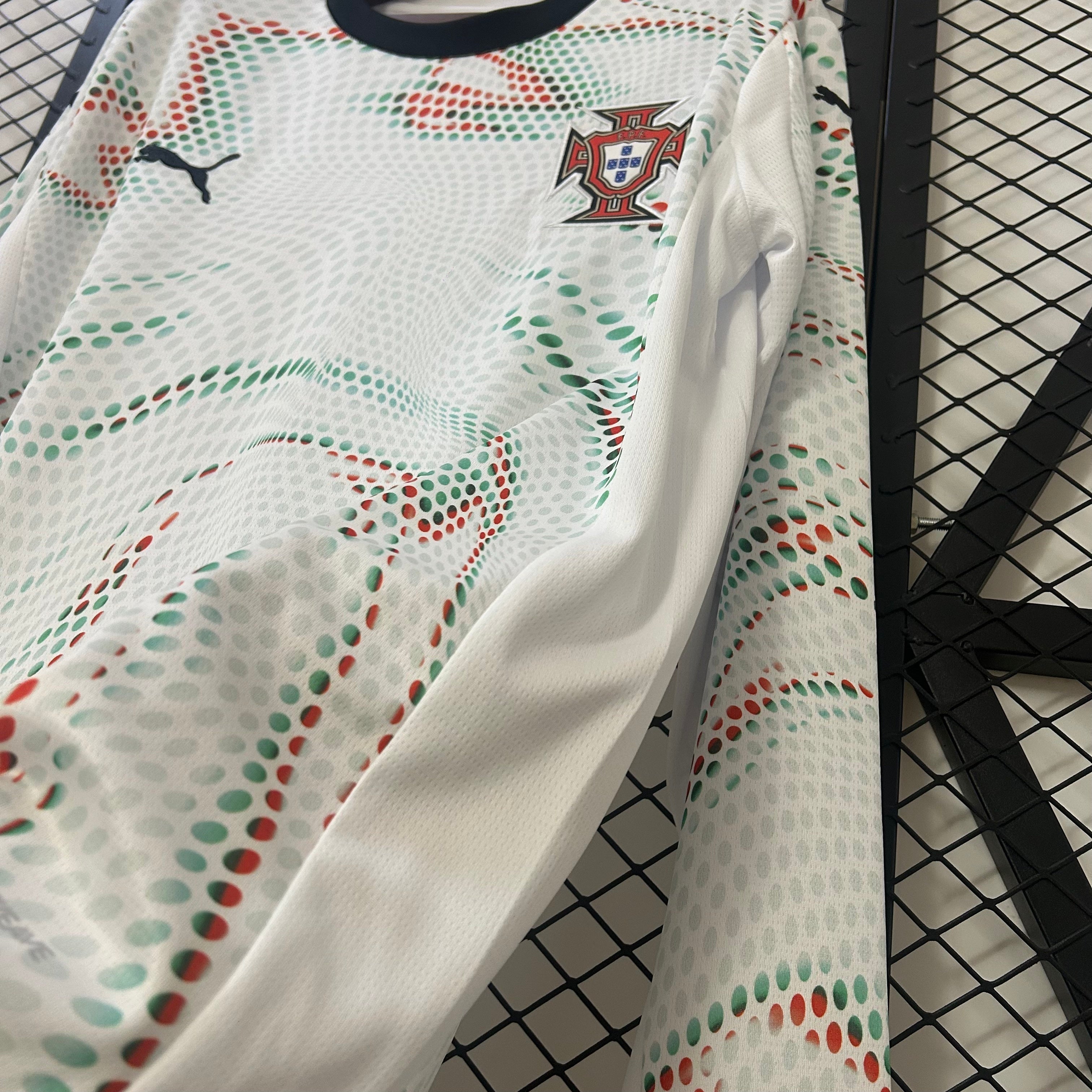 Portugal longsleeve away jersey. Season 25/26