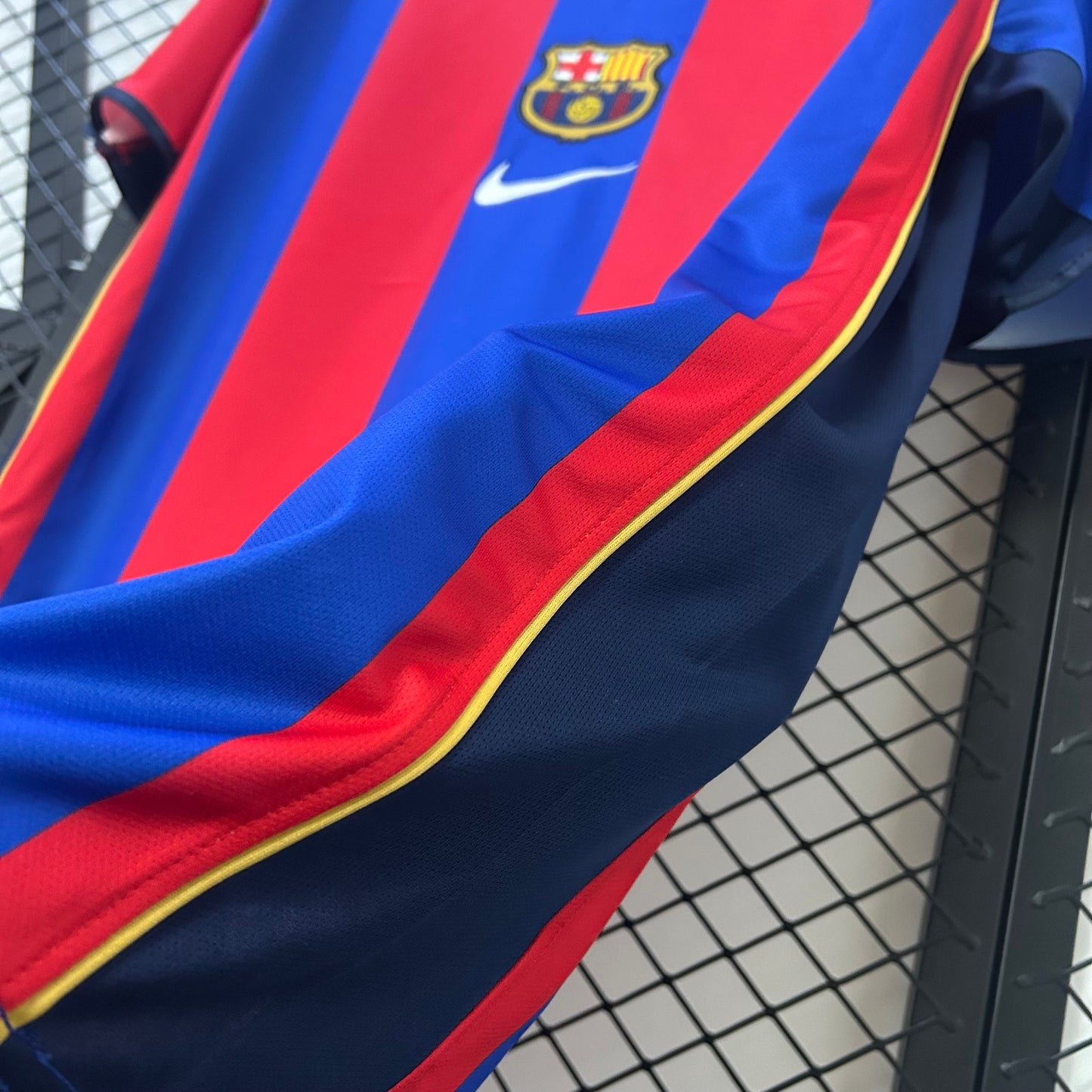 Barcelona home jersey. Season 01/02