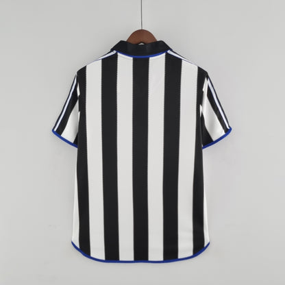 Newcastle United home jersey. Season 00/01