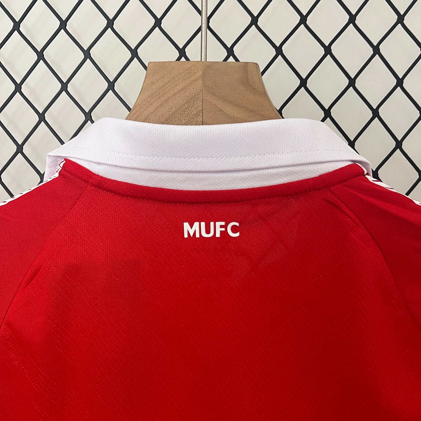 Manchester United home kids set. Season 10/11