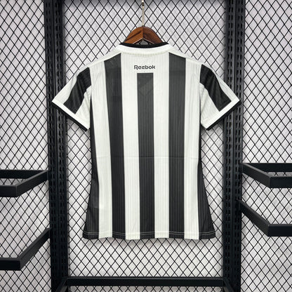 Botafogo home jersey for women. Season 24/25