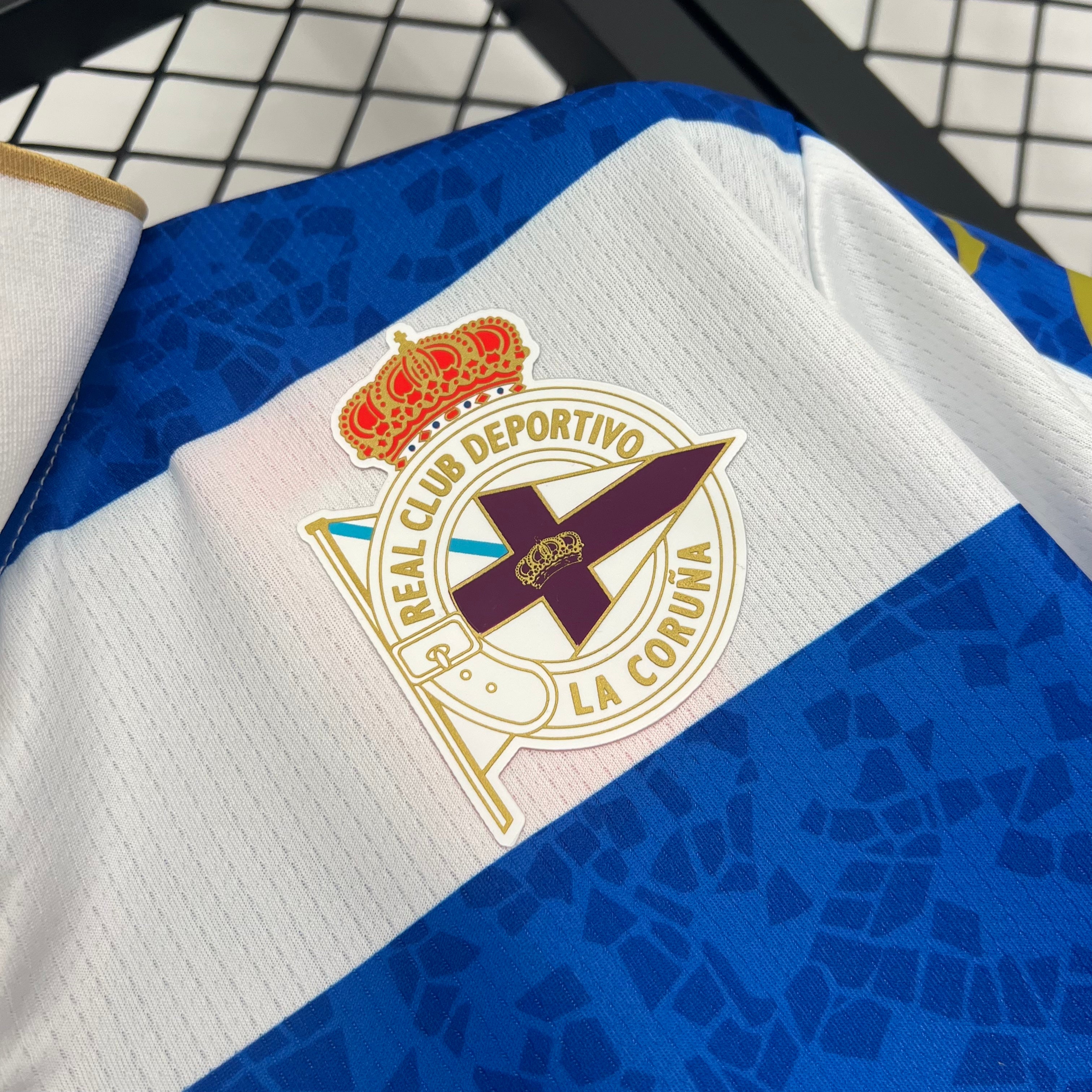 Deportivo La Coruna home jersey. Season 25/26